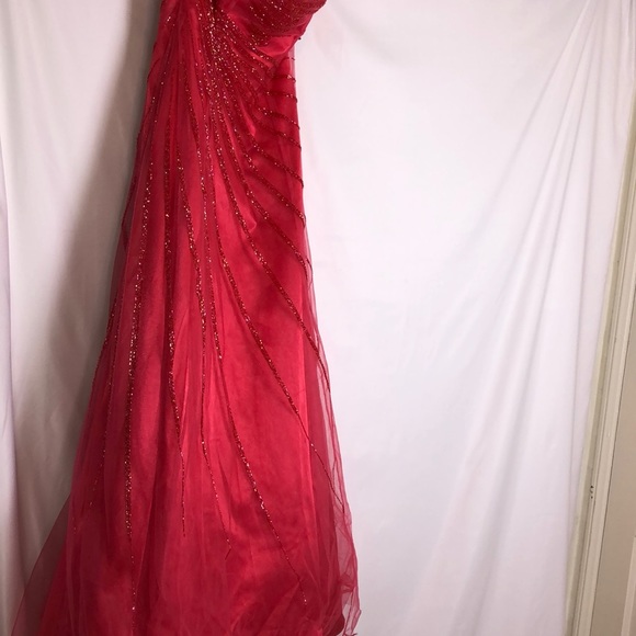 FORMAL DRESS - Picture 9 of 10